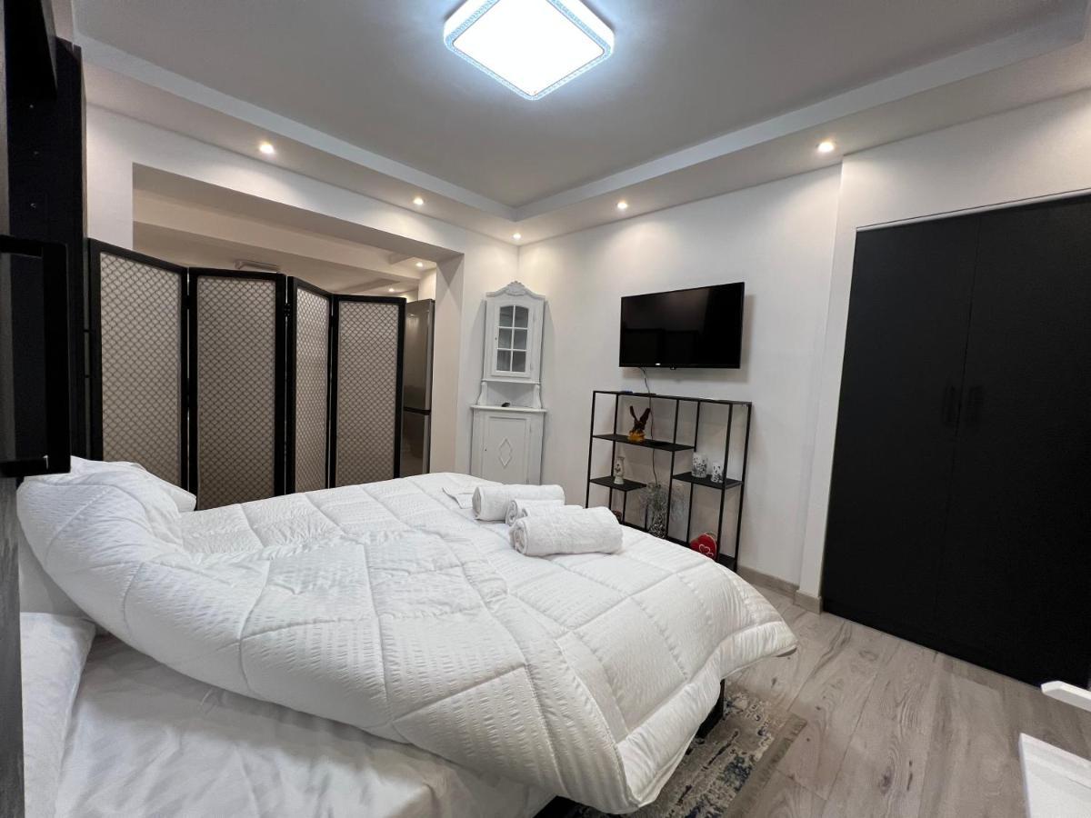 Apartment Tirana On Myslym Shyri Eksteriør billede
